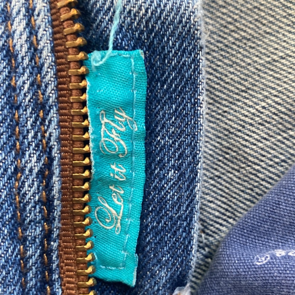Sale! - Picture 4 of 11